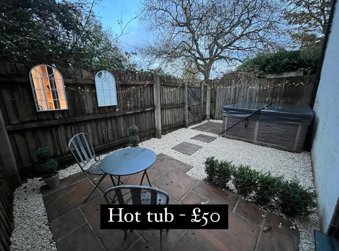 The Hideaway, Hot Tub Henley-in-Arden Exterior foto